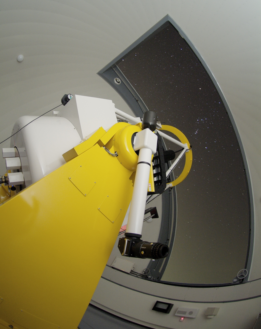 石垣島天文台105cm望遠鏡ドーム内からみたオリオン座